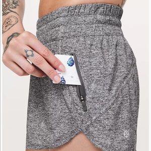 Lululemon Tracker Short V 4”